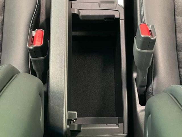 ヴォクシー ハイブリッドS-Z 保証書/ディスプレイオーディオ+ナビ10インチ/衝突安全装置/両側電動スライドドア/シートヒーター/車線逸脱防止支援システム/シート ハーフレザー/電動バックドア/オートステップ 衝突被害軽減システム(20枚目)