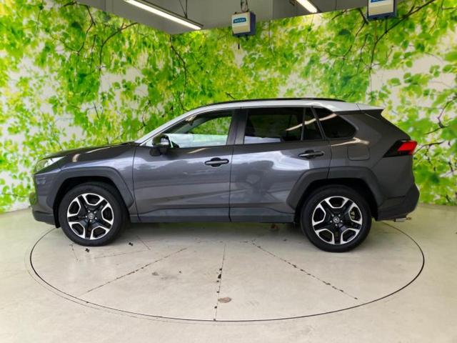 RAV4 4WDアドベンチャー 保証書/社外 9インチ SDナビ/衝突安全装置/車線逸脱防止支援システム/シート 合皮/ヘッドランプ LED/Bluetooth接続/ETC/EBD付ABS/横滑り防止装置/バックモニター 4WD(2枚目)
