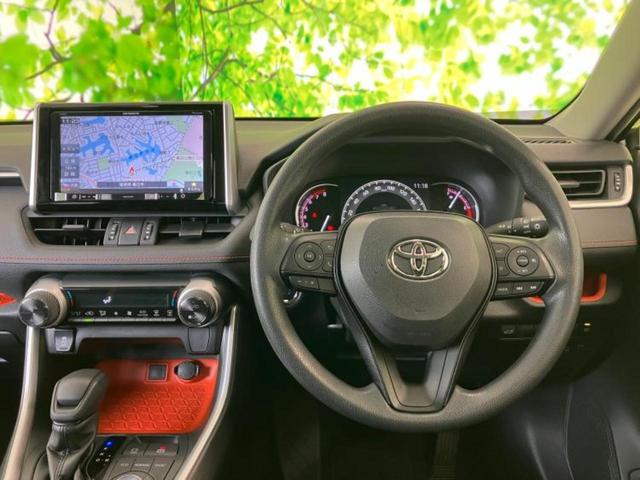 RAV4 4WDアドベンチャー 保証書/社外 9インチ SDナビ/衝突安全装置/車線逸脱防止支援システム/シート 合皮/ヘッドランプ LED/Bluetooth接続/ETC/EBD付ABS/横滑り防止装置/バックモニター 4WD(5枚目)