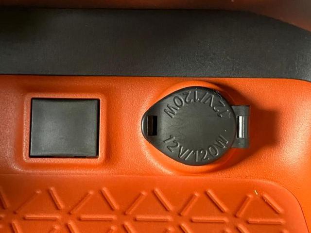 RAV4 4WDアドベンチャー 保証書/社外 9インチ SDナビ/衝突安全装置/車線逸脱防止支援システム/シート 合皮/ヘッドランプ LED/Bluetooth接続/ETC/EBD付ABS/横滑り防止装置/バックモニター 4WD(12枚目)