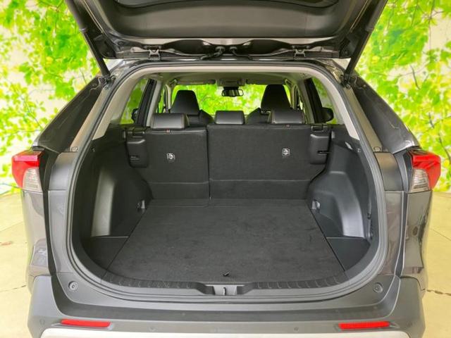 RAV4 4WDアドベンチャー 保証書/社外 9インチ SDナビ/衝突安全装置/車線逸脱防止支援システム/シート 合皮/ヘッドランプ LED/Bluetooth接続/ETC/EBD付ABS/横滑り防止装置/バックモニター 4WD(32枚目)