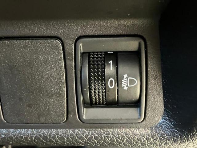 エクストレイル 4WD20Xi 保証書/純正 9インチ SDナビ/インテリジェントルームミラー/衝突安全装置/シートヒーター 全席/アラウンドビューモニター/車線逸脱防止支援システム/シート 合皮/プロパイロット/電動バックドア(30枚目)