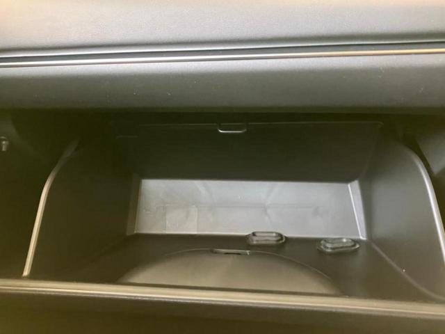 ヴェゼル eHEV Z 保証書/純正 9インチ ナビ/ホンダセンシング/シートヒーター 前席/車線逸脱防止支援システム/電動バックドア/登録済未使用車/ヘッドランプ LED/Bluetooth接続/EBD付ABS 禁煙車(22枚目)