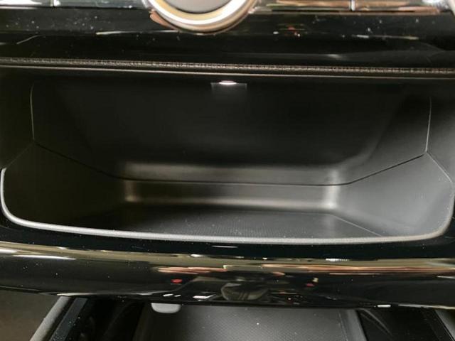 ヴェゼル eHEV Z 保証書/純正 9インチ ナビ/ホンダセンシング/シートヒーター 前席/車線逸脱防止支援システム/電動バックドア/登録済未使用車/ヘッドランプ LED/Bluetooth接続/EBD付ABS 禁煙車(24枚目)