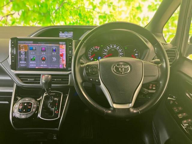 ヴォクシー ZSキラメキ 新品タイヤ/保証書/社外 11インチ メモリーナビ/フリップダウンモニター 社外 10.2インチ/両側電動スライドドア/ドライブレコーダー 前後/ヘッドランプ HID/Bluetooth接続 ドラレコ(5枚目)