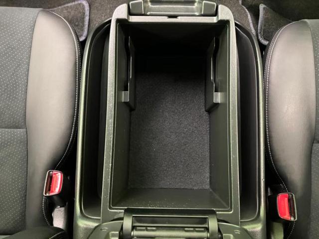 ハイエースバン ロングスーパーGLダークプライム 保証書/社外 SDナビ/フリップダウンモニター 社外 10.1インチ/両側電動スライドドア/シート ハーフレザー/ヘッドランプ LED/Bluetooth接続/ETC/ABS/バックモニター(19枚目)