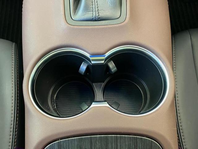 ハリアー Ｚ　新品タイヤ／ＪＢＬ／保証書／ディスプレイオーディオ＋ナビ１０インチ／デジタルインナーミラー／トヨタセーフティセンス／車線逸脱防止支援システム／シート　ハーフレザー／電動バックドア　衝突被害軽減システム（20枚目）