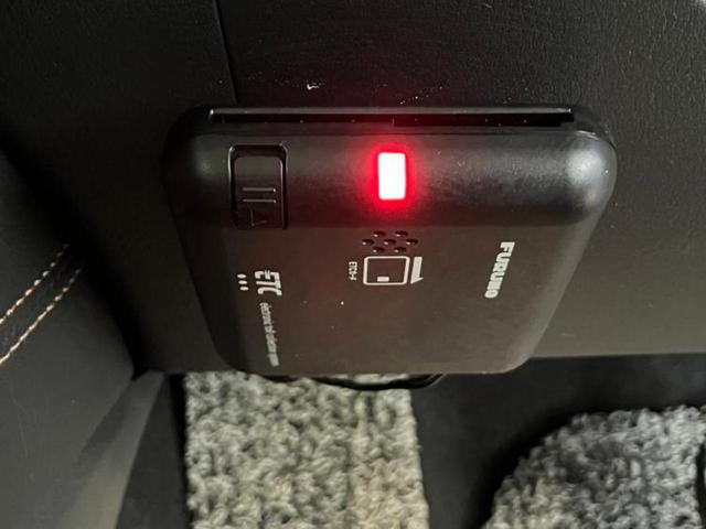 ＣＸ－６０ ＸＤ　Ｌパッケージ　サンルーフ／ＢＯＳＥ／保証書／純正　ＳＤナビ／衝突安全装置／シートヒーター／全方位モニター／車線逸脱防止支援システム／シート　フルレザー／電動バックドア／ヘッドランプ　ＬＥＤ　革シート　全周囲カメラ（11枚目）