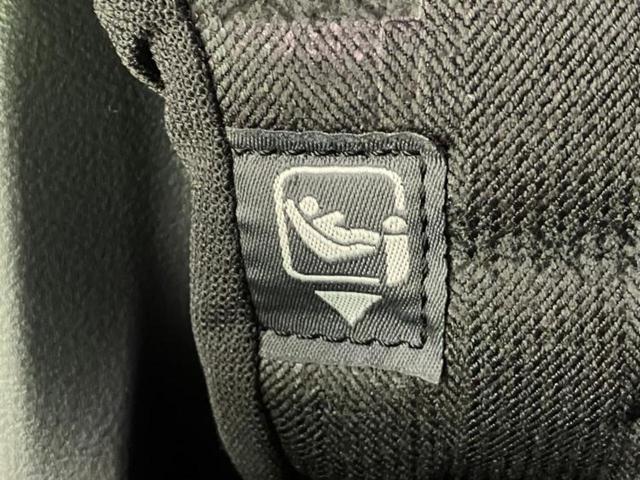 ヴォクシー ハイブリッドＳ－Ｚ　新品タイヤ／保証書／ディスプレイオーディオ＋ナビ１０インチ／デジタルインナーミラー／トヨタセーフティセンス／両側電動スライドドア／シートヒーター／パノラミックビューモニター　衝突被害軽減システム（18枚目）