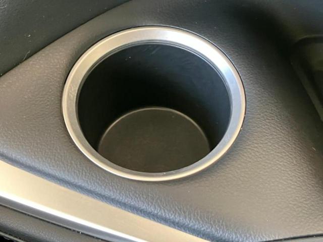 ヴォクシー ハイブリッドＳ－Ｚ　新品タイヤ／保証書／ディスプレイオーディオ＋ナビ１０インチ／デジタルインナーミラー／トヨタセーフティセンス／両側電動スライドドア／シートヒーター／パノラミックビューモニター　衝突被害軽減システム（21枚目）