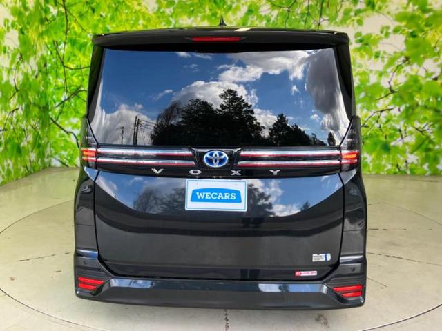 ヴォクシー ハイブリッドＳ－Ｚ　新品タイヤ／保証書／ディスプレイオーディオ＋ナビ１０インチ／デジタルインナーミラー／トヨタセーフティセンス／両側電動スライドドア／シートヒーター／パノラミックビューモニター　衝突被害軽減システム（36枚目）