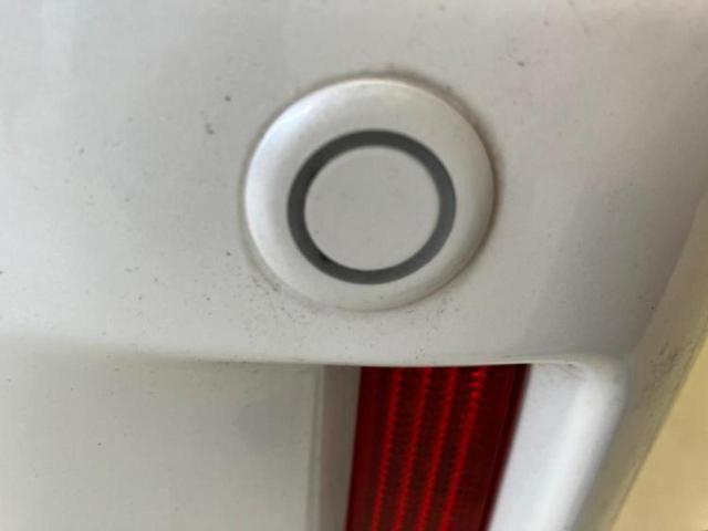 エスクァイア ハイブリッドＧｉブラックテーラード　新品タイヤ／社外　１１インチ　ＳＤナビ／フリップダウンモニター　社外　１２．８インチ／衝突安全装置／両側電動スライドドア／シートヒーター／車線逸脱防止支援システム／シート　合皮　衝突被害軽減システム（14枚目）