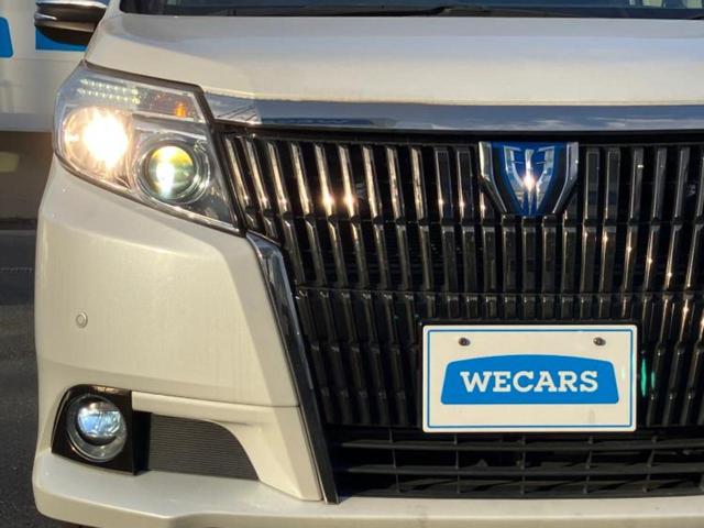 エスクァイア ハイブリッドＧｉブラックテーラード　新品タイヤ／社外　１１インチ　ＳＤナビ／フリップダウンモニター　社外　１２．８インチ／衝突安全装置／両側電動スライドドア／シートヒーター／車線逸脱防止支援システム／シート　合皮　衝突被害軽減システム（18枚目）