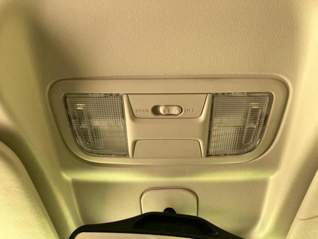 Ｎ－ＢＯＸ Ｇ・ＥＸターボホンダセンシング　新品タイヤ／保証書／純正　ＳＤナビ／衝突安全装置／両側電動スライドドア／車線逸脱防止支援システム／ヘッドランプ　ＨＩＤ／ＥＴＣ／ＥＢＤ付ＡＢＳ／横滑り防止装置／アイドリングストップ／フルセグＴＶ（14枚目）