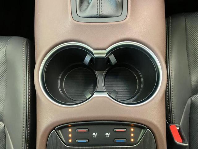 ハリアー Ｚレザーパッケージ　新品タイヤ／サンルーフ／純正エアロ／ＪＢＬ／保証書／純正　１１．６インチ　ＳＤナビ／デジタルインナーミラー／衝突安全装置／シートヒーター／パノラミックビューモニター／車線逸脱防止支援システム　ドラレコ（20枚目）