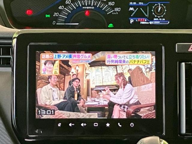 ソリオ ハイブリッドＳＺ　新品タイヤ／保証書／純正　９インチ　メモリーナビ／セーフティサポート（スズキ）／両側電動スライドドア／シートヒーター　前席／全方位モニター／車線逸脱防止支援システム／ヘッドランプ　ＬＥＤ　全周囲カメラ（7枚目）