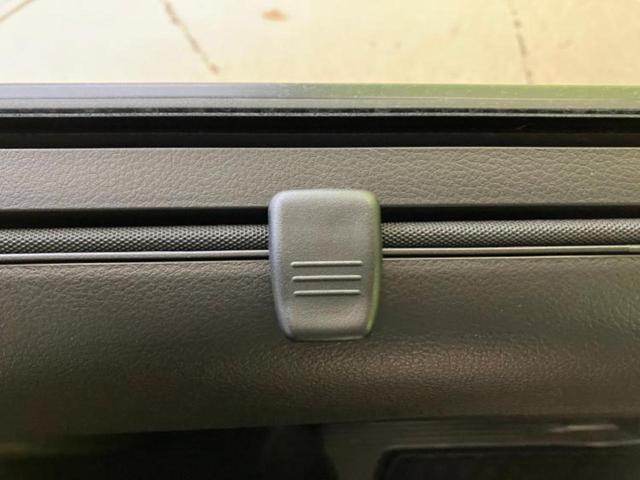 ソリオ ハイブリッドＳＺ　新品タイヤ／保証書／純正　９インチ　メモリーナビ／セーフティサポート（スズキ）／両側電動スライドドア／シートヒーター　前席／全方位モニター／車線逸脱防止支援システム／ヘッドランプ　ＬＥＤ　全周囲カメラ（16枚目）