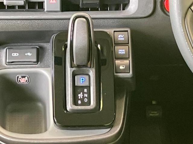 シエンタ ハイブリッドＺ　保証書／ディスプレイオーディオ＋ナビ１０インチ／トヨタセーフティセンス／両側電動スライドドア／シートヒーター　前席／パノラミックビューモニター／車線逸脱防止支援システム　衝突被害軽減システム　ドラレコ（31枚目）