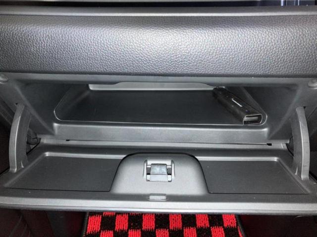 Ｎ－ＢＯＸカスタム Ｇ・Ｌターボホンダセンシング　新品タイヤ／保証書／純正　ＳＤナビ／衝突安全装置／両側電動スライドドア／車線逸脱防止支援システム／シート　ハーフレザー／ヘッドランプ　ＬＥＤ／Ｂｌｕｅｔｏｏｔｈ接続／ＥＴＣ／ＥＢＤ付ＡＢＳ　ＤＶＤ再生（19枚目）