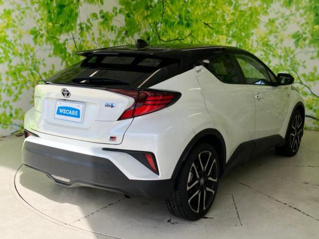 Ｃ－ＨＲ Ｓ　ＧＲスポーツ　新品タイヤ／保証書／ディスプレイオーディオ＋ナビ／衝突安全装置／シートヒーター　前席／パノラミックビューモニター／車線逸脱防止支援システム／シート　ハーフレザー／ヘッドランプ　ＬＥＤ　全周囲カメラ（3枚目）