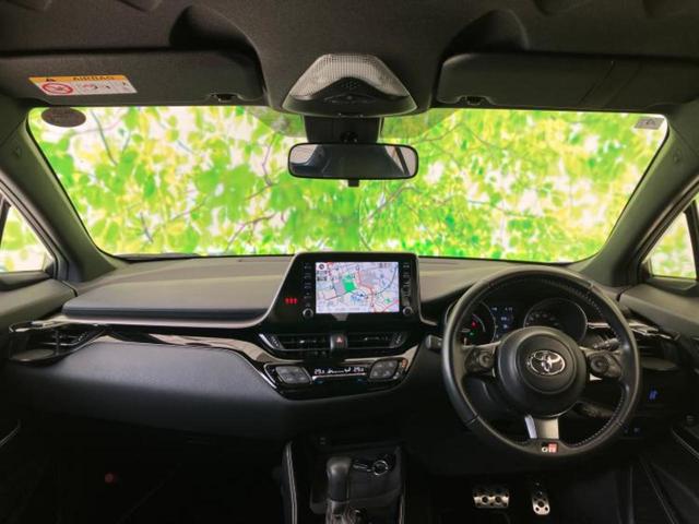 Ｃ－ＨＲ Ｓ　ＧＲスポーツ　新品タイヤ／保証書／ディスプレイオーディオ＋ナビ／衝突安全装置／シートヒーター　前席／パノラミックビューモニター／車線逸脱防止支援システム／シート　ハーフレザー／ヘッドランプ　ＬＥＤ　全周囲カメラ（4枚目）