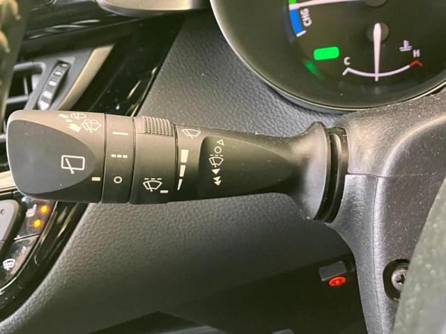 Ｃ－ＨＲ Ｓ　ＧＲスポーツ　新品タイヤ／保証書／ディスプレイオーディオ＋ナビ／衝突安全装置／シートヒーター　前席／パノラミックビューモニター／車線逸脱防止支援システム／シート　ハーフレザー／ヘッドランプ　ＬＥＤ　全周囲カメラ（23枚目）