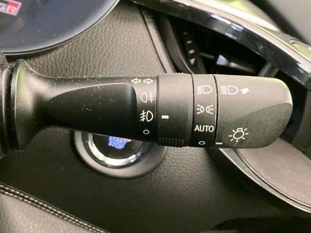 Ｃ－ＨＲ Ｓ　ＧＲスポーツ　新品タイヤ／保証書／ディスプレイオーディオ＋ナビ／衝突安全装置／シートヒーター　前席／パノラミックビューモニター／車線逸脱防止支援システム／シート　ハーフレザー／ヘッドランプ　ＬＥＤ　全周囲カメラ（24枚目）