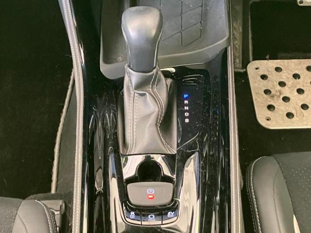 Ｃ－ＨＲ Ｓ　ＧＲスポーツ　新品タイヤ／保証書／ディスプレイオーディオ＋ナビ／衝突安全装置／シートヒーター　前席／パノラミックビューモニター／車線逸脱防止支援システム／シート　ハーフレザー／ヘッドランプ　ＬＥＤ　全周囲カメラ（28枚目）