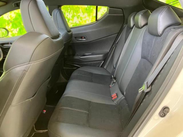 Ｃ－ＨＲ Ｓ　ＧＲスポーツ　新品タイヤ／保証書／ディスプレイオーディオ＋ナビ／衝突安全装置／シートヒーター　前席／パノラミックビューモニター／車線逸脱防止支援システム／シート　ハーフレザー／ヘッドランプ　ＬＥＤ　全周囲カメラ（30枚目）