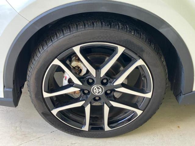 Ｃ－ＨＲ Ｓ　ＧＲスポーツ　新品タイヤ／保証書／ディスプレイオーディオ＋ナビ／衝突安全装置／シートヒーター　前席／パノラミックビューモニター／車線逸脱防止支援システム／シート　ハーフレザー／ヘッドランプ　ＬＥＤ　全周囲カメラ（39枚目）