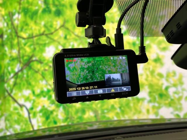 プリウス Ａツーリングセレクション　新品タイヤ／エアロ／保証書／純正　９インチ　ＳＤナビ／衝突安全装置／シートヒーター／車線逸脱防止支援システム／シート　合皮／パーキングアシスト　自動操舵／ドライブレコーダー　社外　衝突被害軽減システム（13枚目）