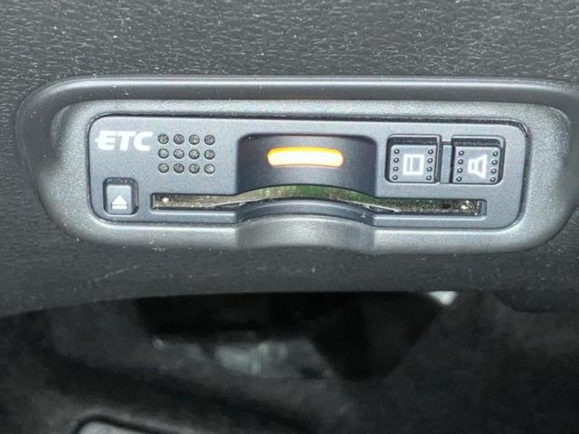 ヴェゼル ハイブリッドX・ホンダセンシング 保証書/純正 8インチ SDナビ/ホンダセンシング/車線逸脱防止支援システム/シート ハーフレザー/ヘッドランプ HID/Bluetooth接続/ETC/EBD付ABS/横滑り防止装置 バックカメラ(12枚目)