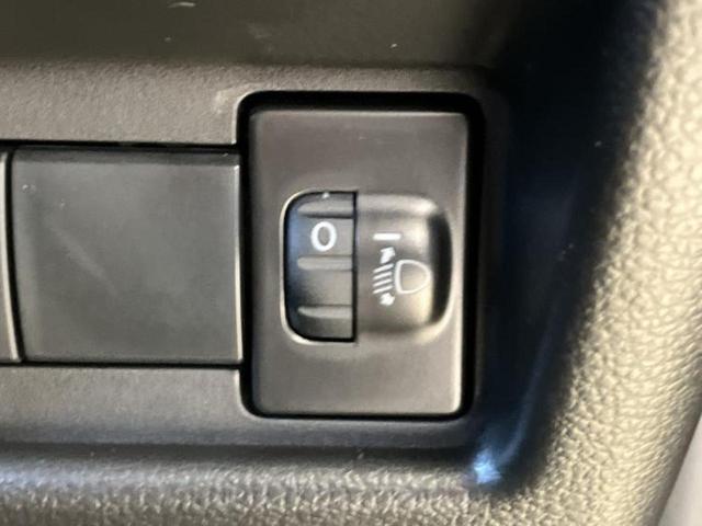 スペーシアカスタム ハイブリッドＸＳ　保証書／両側電動スライドドア／シートヒーター／車線逸脱防止支援システム／ヘッドランプ　ＬＥＤ／ＥＢＤ付ＡＢＳ／横滑り防止装置／アイドリングストップ／クルーズコントロール／禁煙車／エアバッグ　運転席（23枚目）