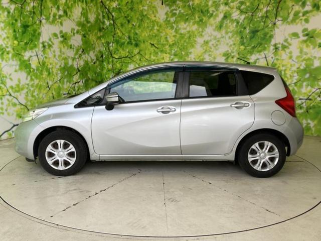 ノート Ｘ　新品タイヤ／保証書／純正　ＳＤナビ／衝突安全装置／Ｂｌｕｅｔｏｏｔｈ接続／ＥＴＣ／ＥＢＤ付ＡＢＳ／アイドリングストップ／ワンセグＴＶ／禁煙車／エアバッグ　運転席／エアバッグ　助手席／パワーウインドウ（2枚目）