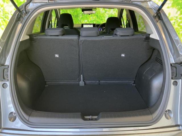 ノート Ｘ　保証書／純正　９インチ　メモリーナビ／インテリジェントルームミラー／エマージェンシーブレーキ／アラウンドビューモニター／車線逸脱防止支援システム／ヘッドランプ　ＬＥＤ／ＵＳＢジャック　全周囲カメラ（20枚目）