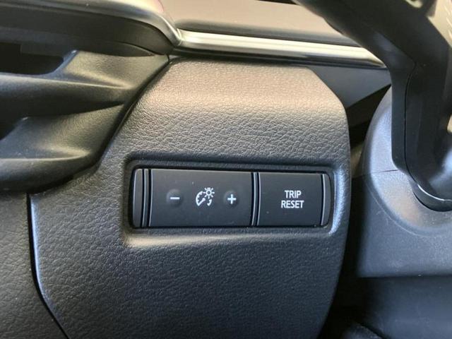 ノート Ｘ　保証書／純正　９インチ　メモリーナビ／インテリジェントルームミラー／エマージェンシーブレーキ／アラウンドビューモニター／車線逸脱防止支援システム／ヘッドランプ　ＬＥＤ／ＵＳＢジャック　全周囲カメラ（30枚目）