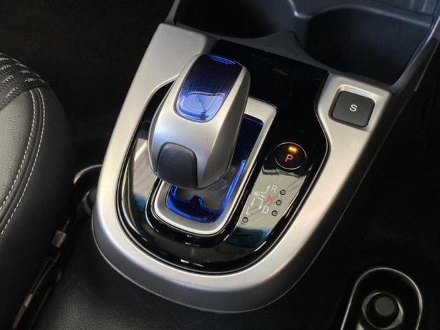 フィットハイブリッド ハイブリッド・Ｌパッケージ　保証書／純正　ＳＤナビ／シティーブレーキアクティブシステム（ホンダ）／シート　ハーフレザー／ヘッドランプ　ＬＥＤ／ＨＤＭＩ接続／ＥＴＣ／ＥＢＤ付ＡＢＳ／横滑り防止装置／アイドリングストップ（18枚目）