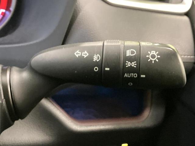 ＲＡＶ４ ４ＷＤ　Ｇ　Ｚパッケージ　サンルーフ／純正エアロ／保証書／純正　９インチ　ナビ／トヨタセーフティセンス／シートヒーター　前席／車線逸脱防止支援システム／シート　合皮／電動バックドア／ドライブレコーダー　前後　フルエアロ　４ＷＤ（17枚目）
