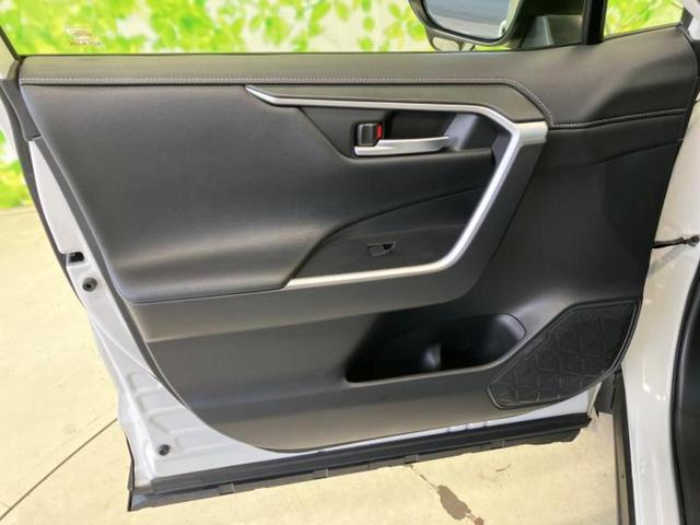 ＲＡＶ４ ４ＷＤ　Ｇ　Ｚパッケージ　サンルーフ／純正エアロ／保証書／純正　９インチ　ナビ／トヨタセーフティセンス／シートヒーター　前席／車線逸脱防止支援システム／シート　合皮／電動バックドア／ドライブレコーダー　前後　フルエアロ　４ＷＤ（22枚目）
