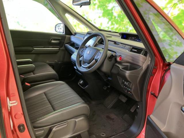 フリード＋ Ｇホンダセンシング　保証書／純正　９インチ　ＳＤナビ／衝突安全装置／両側電動スライドドア／車線逸脱防止支援システム／シート　ハーフレザー／ヘッドランプ　ＬＥＤ／Ｂｌｕｅｔｏｏｔｈ接続／ＥＴＣ／ＥＢＤ付ＡＢＳ　バックカメラ（4枚目）