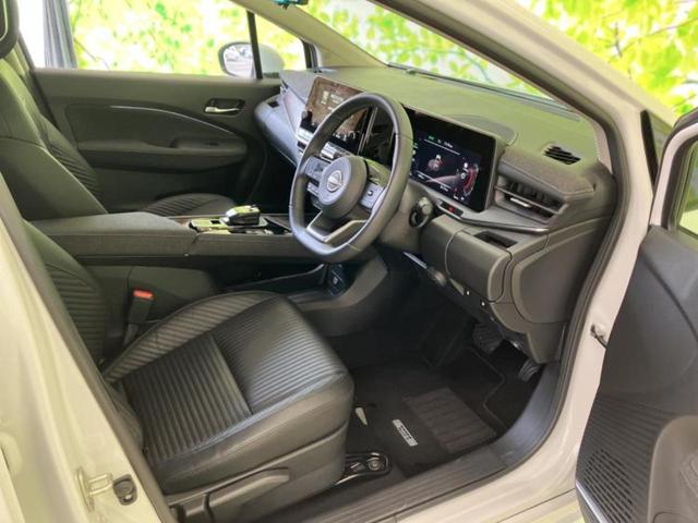 オーラ Ｇレザーエディション　保証書／純正　１０インチ　メモリーナビ／インテリジェントルームミラー／衝突安全装置／全方位モニター／車線逸脱防止支援システム／シート　合皮／ヘッドランプ　ＬＥＤ／Ｂｌｕｅｔｏｏｔｈ接続／ＥＴＣ　禁煙車（6枚目）