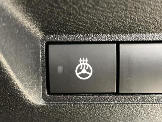 オーラ Ｇレザーエディション　保証書／純正　１０インチ　メモリーナビ／インテリジェントルームミラー／衝突安全装置／全方位モニター／車線逸脱防止支援システム／シート　合皮／ヘッドランプ　ＬＥＤ／Ｂｌｕｅｔｏｏｔｈ接続／ＥＴＣ　禁煙車（25枚目）