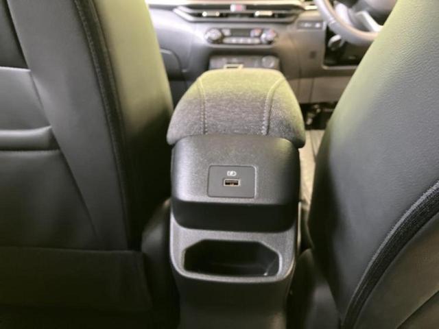 オーラ Ｇレザーエディション　保証書／純正　１０インチ　メモリーナビ／インテリジェントルームミラー／衝突安全装置／全方位モニター／車線逸脱防止支援システム／シート　合皮／ヘッドランプ　ＬＥＤ／Ｂｌｕｅｔｏｏｔｈ接続／ＥＴＣ　禁煙車（41枚目）