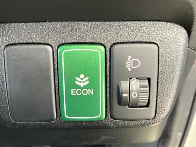 フィット 13G・10thアニバーサリー 新品タイヤ/保証書/純正 ナビ/ETC/EBD付ABS/バックモニター/フルセグTV/エアバッグ 運転席/エアバッグ 助手席/衝突安全ボディ/パワーウインドウ/キーレスエントリー/パワーステアリング(28枚目)