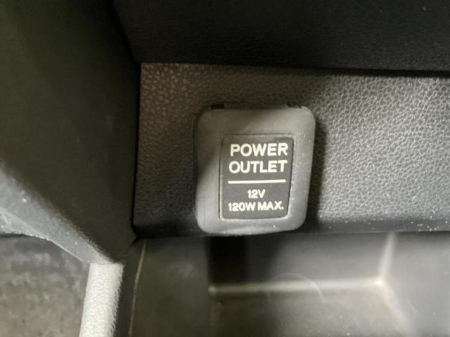 フィット 13G・10thアニバーサリー 新品タイヤ/保証書/純正 ナビ/ETC/EBD付ABS/バックモニター/フルセグTV/エアバッグ 運転席/エアバッグ 助手席/衝突安全ボディ/パワーウインドウ/キーレスエントリー/パワーステアリング(34枚目)