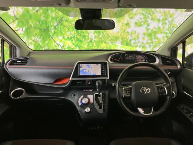 シエンタ ファンベースＧクエロ　新品タイヤ／保証書／純正　ＳＤナビ／フリップダウンモニター　純正　１１．５インチ／衝突安全装置／両側電動スライドドア／シートヒーター　前席／車線逸脱防止支援システム／ヘッドランプ　ＬＥＤ　バックカメラ（4枚目）