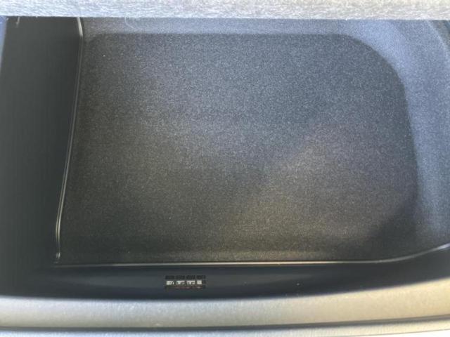 ＮＸ ＮＸ３００ｈ　Ｆスポーツ　新品タイヤ／サンルーフ／保証書／純正　ＳＤナビ／プリクラッシュセーフティ／シートヒーター／車線逸脱防止支援システム／シート　フルレザー／電動バックドア／ヘッドランプ　ＬＥＤ／Ｂｌｕｅｔｏｏｔｈ接続（25枚目）