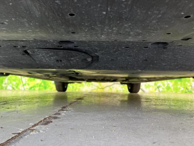 デミオ 13Sツーリング 保証書/純正 SDナビ/衝突安全装置/シートヒーター/全方位モニター/ヘッドランプ LED/Bluetooth接続/ETC/EBD付ABS/横滑り防止装置/アイドリングストップ/フルセグTV(46枚目)