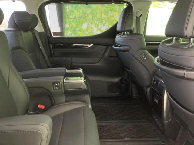 アルファード Ｓ　Ｃパッケージ　保証書／純正　９インチ　ＳＤナビ／フリップダウンモニター　純正　１２．１インチ／デジタルインナーミラー／トヨタセーフティセンス／両側電動スライドドア／シートヒーター　前席／車線逸脱防止支援システム（5枚目）