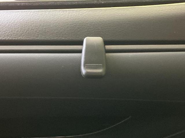 アルファード Ｓ　Ｃパッケージ　保証書／純正　９インチ　ＳＤナビ／フリップダウンモニター　純正　１２．１インチ／デジタルインナーミラー／トヨタセーフティセンス／両側電動スライドドア／シートヒーター　前席／車線逸脱防止支援システム（42枚目）